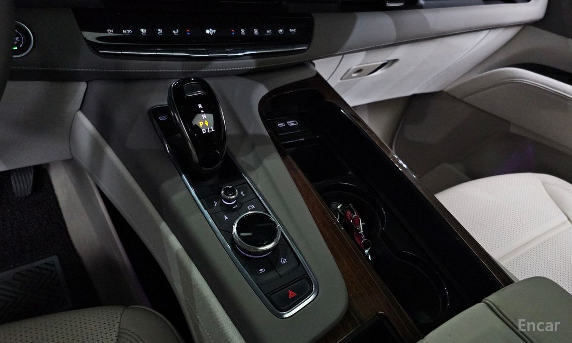2022 Cadillac Escalade V 6.2 Sports Platinum с пробегом 52 603 км