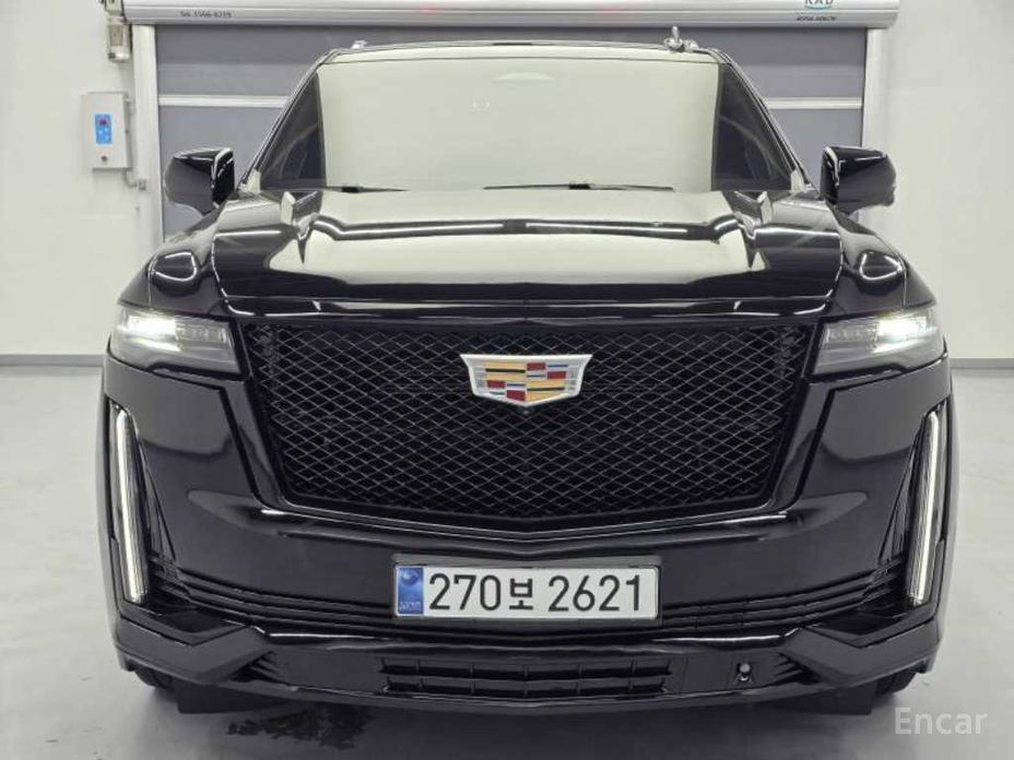 2023 Cadillac Escalade V 6.2 Sports Platinum с пробегом 16 334 км