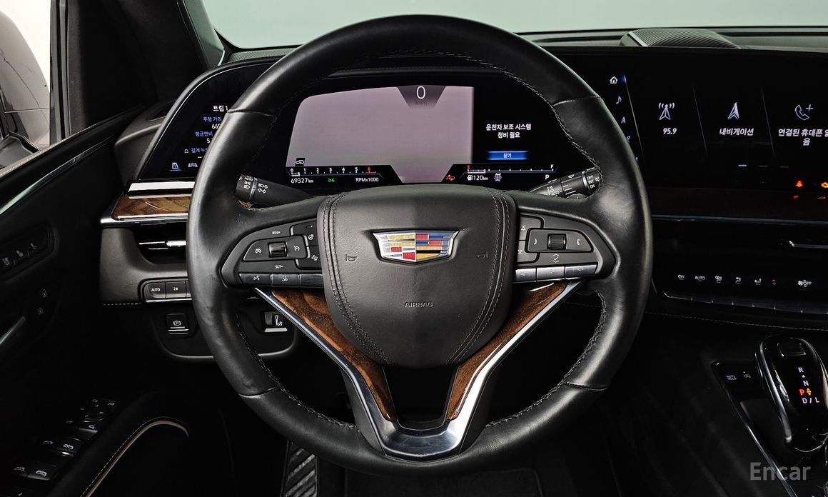 2021 Cadillac Escalade V 6.2 Premium Luxury Platinum с пробегом 69 327 км