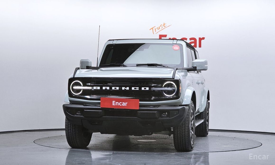 2023 Ford Bronco VI 2.7 Outer Banks с пробегом 30 114 км