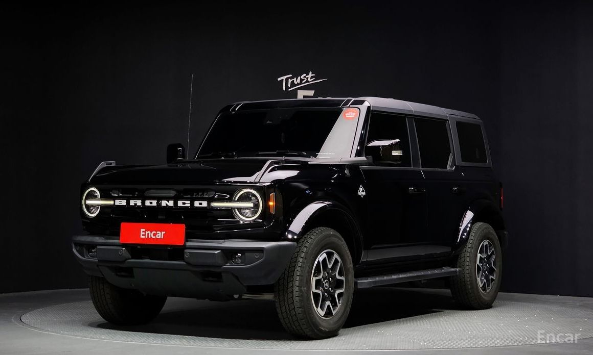 2024 Ford Bronco VI 2.3 Outer Banks с пробегом 9 605 км