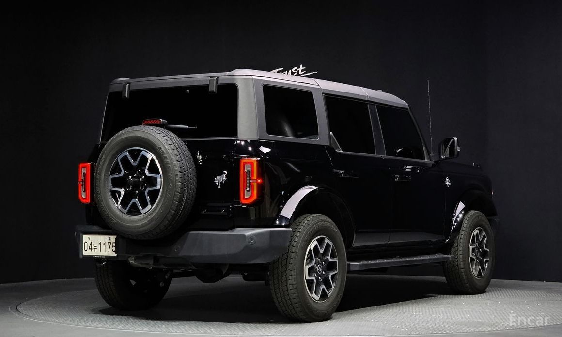 2024 Ford Bronco VI 2.3 Outer Banks с пробегом 9 605 км
