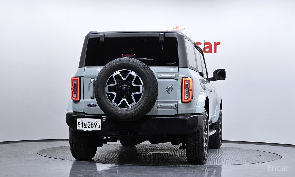 2023 Ford Bronco VI 2.7 Outer Banks с пробегом 30 114 км