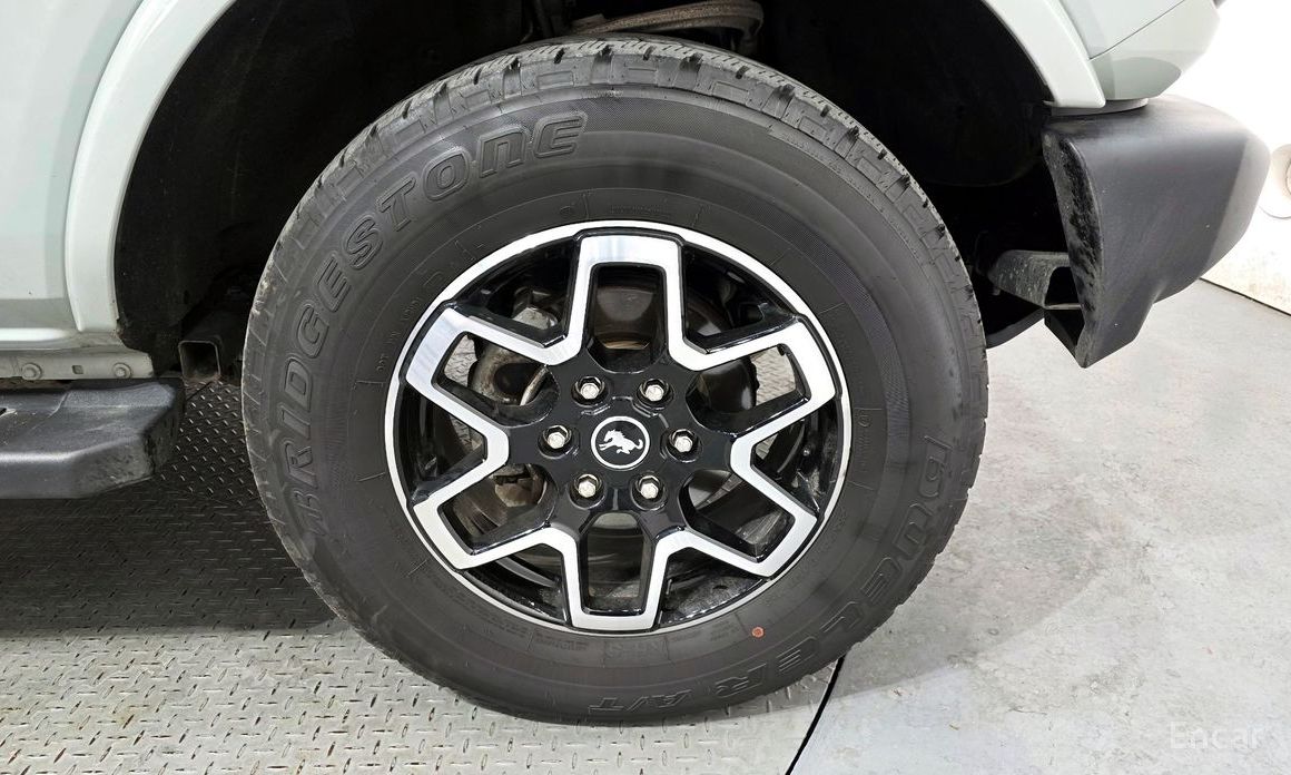 2023 Ford Bronco VI 2.7 Outer Banks с пробегом 32 772 км
