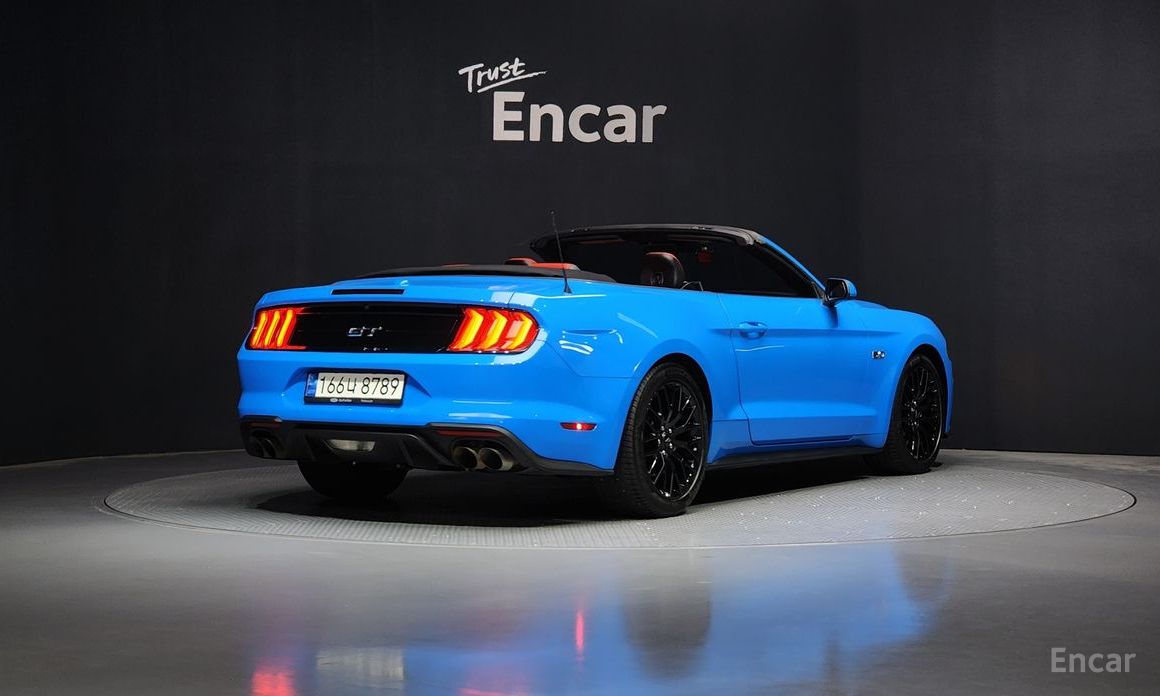 2022 Ford Mustang VI Рестайлинг GT Convertible с пробегом 10 531 км