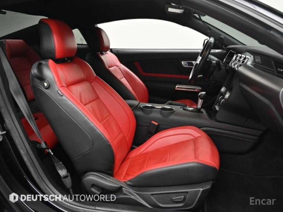 2022 Ford Mustang VI Рестайлинг Coupe с пробегом 49 156 км
