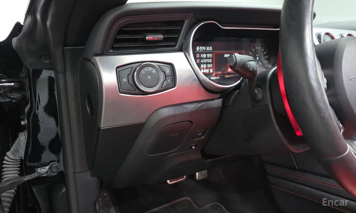 2022 Ford Mustang VI Рестайлинг Convertible с пробегом 45 024 км