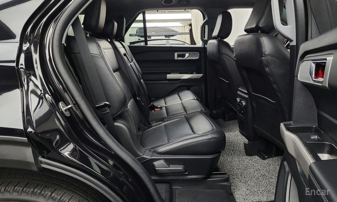 2022 Ford Explorer VI Рестайлинг 2.3 LimIted 4WD с пробегом 57 876 км