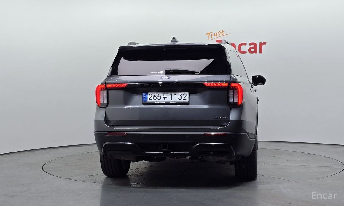 2024 Ford Explorer VI Рестайлинг 2.3 ST-Line 4WD с пробегом 8 885 км