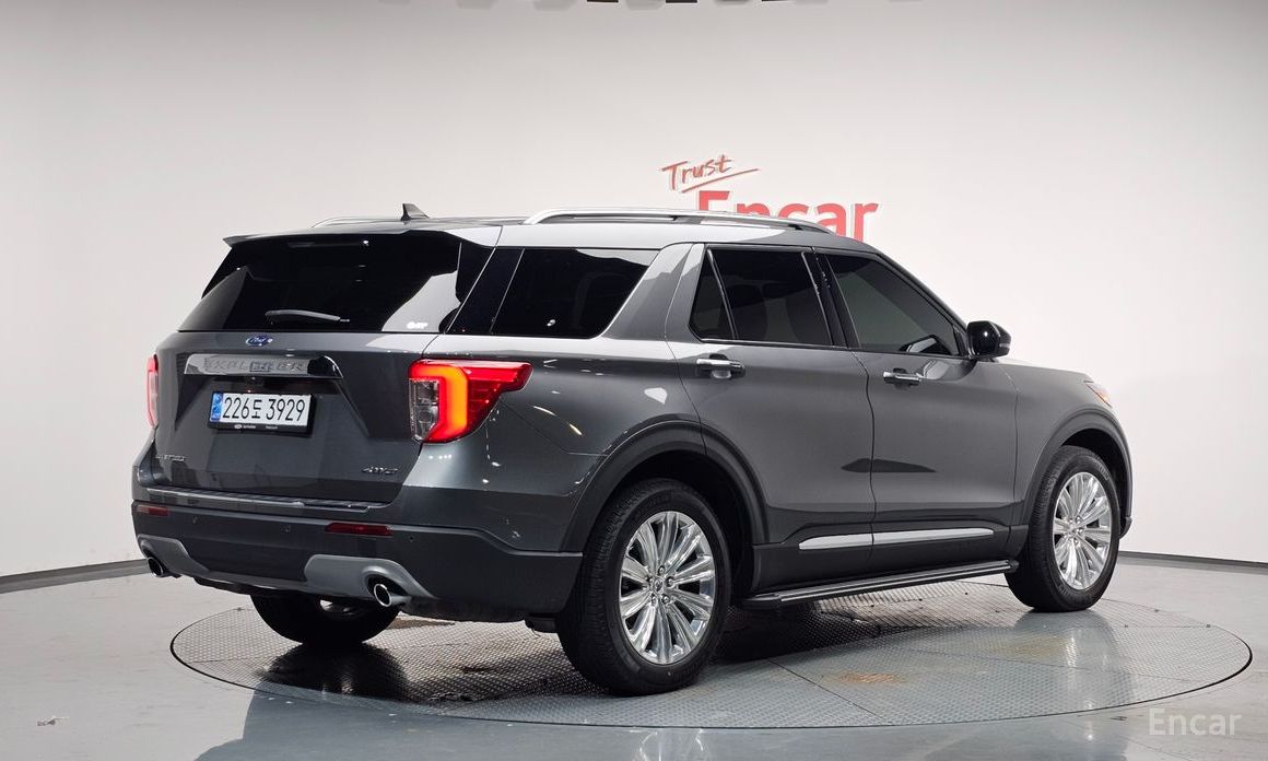 2023 Ford Explorer VI Рестайлинг 2.3 LimIted 4WD с пробегом 18 199 км
