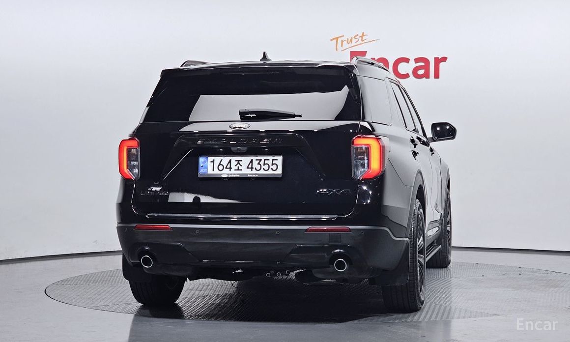 2022 Ford Explorer VI Рестайлинг 2.3 LimIted 4WD с пробегом 44 993 км