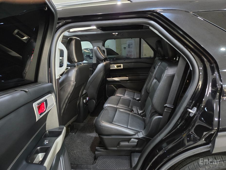 2022 Ford Explorer VI Рестайлинг 2.3 LimIted 4WD с пробегом 34 491 км