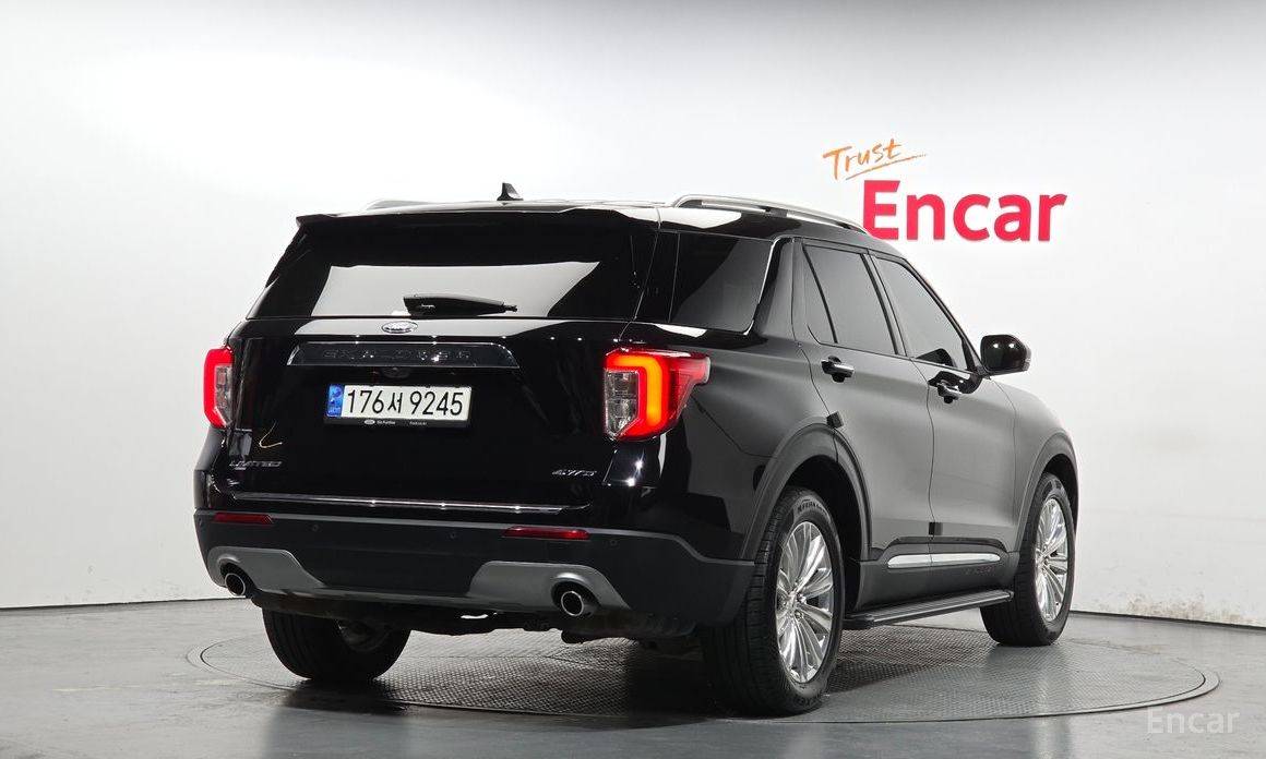 2022 Ford Explorer VI Рестайлинг 2.3 LimIted 4WD с пробегом 45 067 км