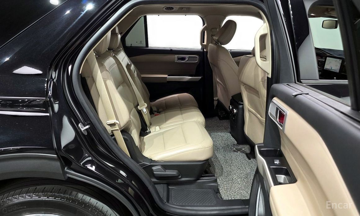 2022 Ford Explorer VI Рестайлинг 2.3 LimIted 4WD с пробегом 130 405 км