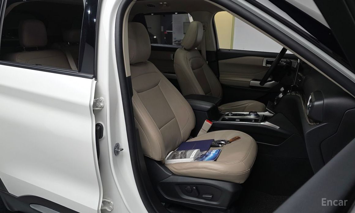 2023 Ford Explorer VI Рестайлинг 2.3 LimIted 4WD с пробегом 30 216 км