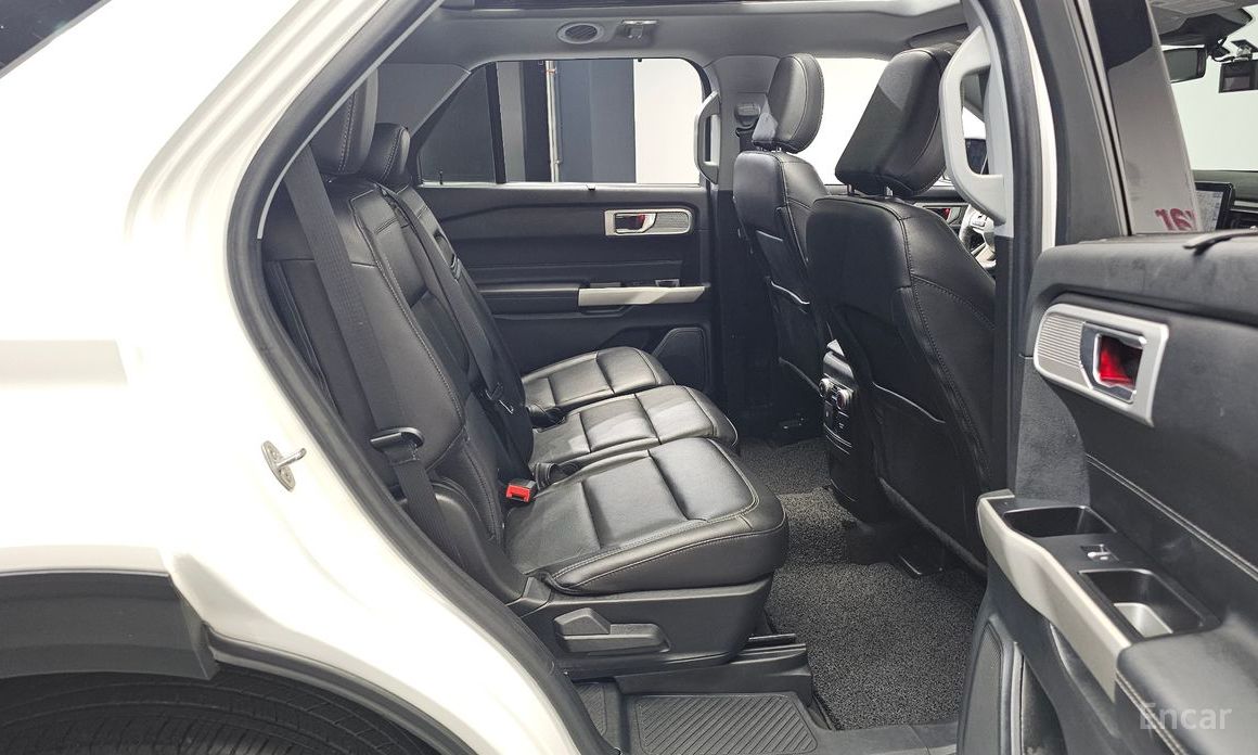 2022 Ford Explorer VI Рестайлинг 2.3 LimIted 4WD с пробегом 78 038 км