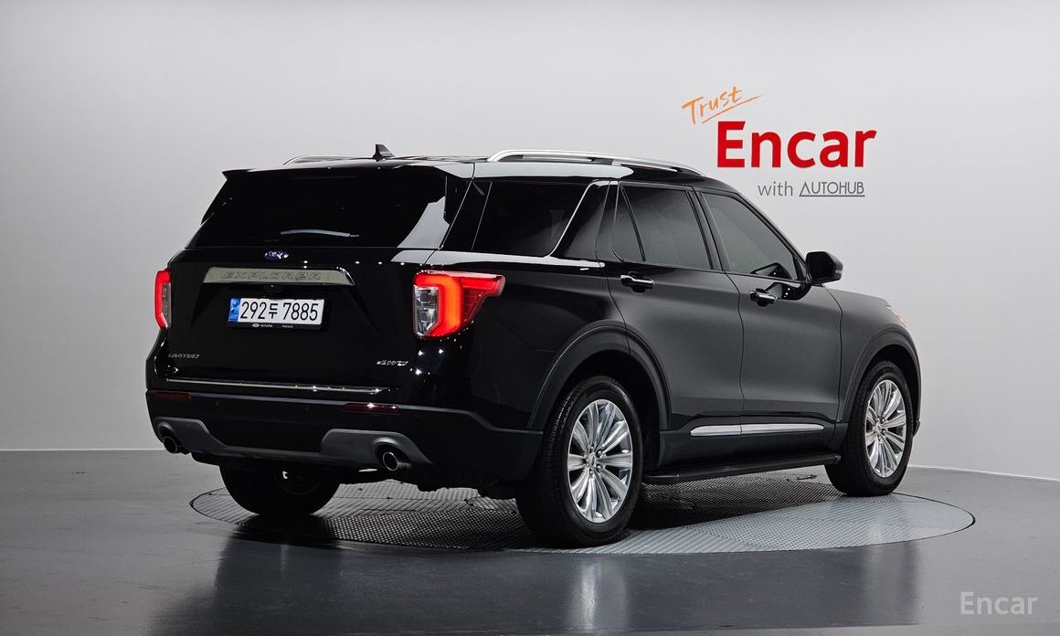 2023 Ford Explorer VI Рестайлинг 2.3 LimIted 4WD с пробегом 16 261 км