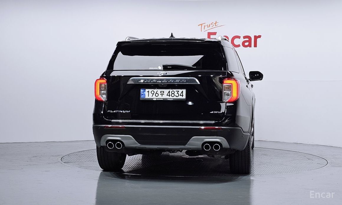 2023 Ford Explorer VI Рестайлинг 3.0 Platinum 4WD с пробегом 20 200 км