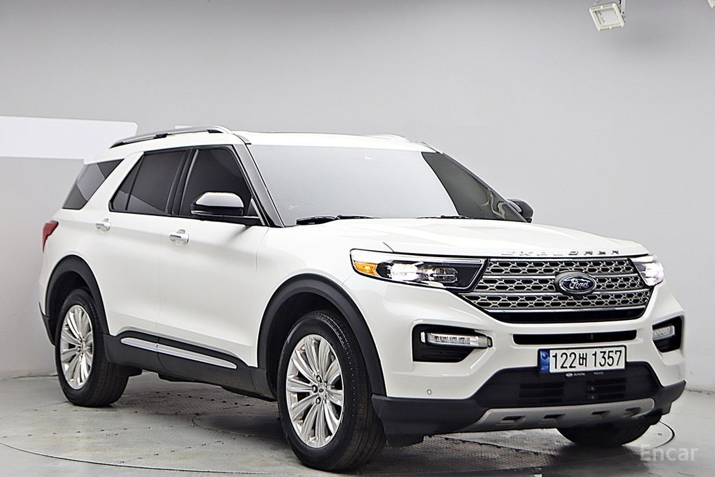 2023 Ford Explorer VI Рестайлинг 2.3 LimIted 4WD с пробегом 18 371 км