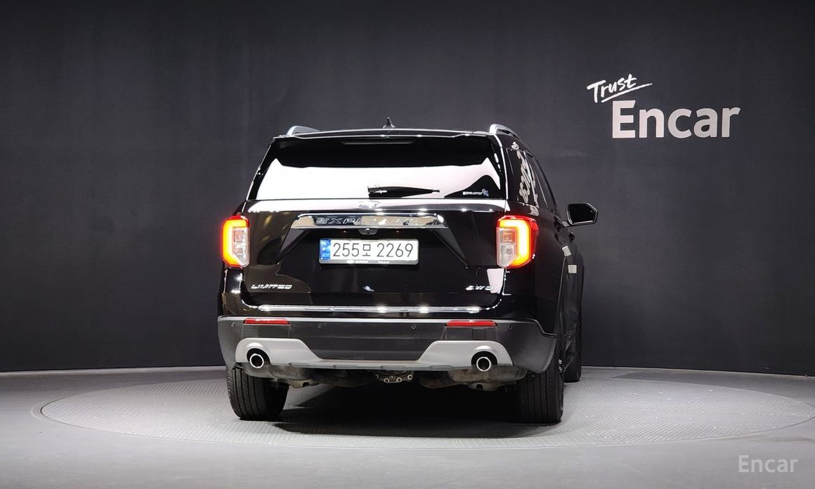 2022 Ford Explorer VI Рестайлинг 2.3 LimIted 4WD с пробегом 35 052 км