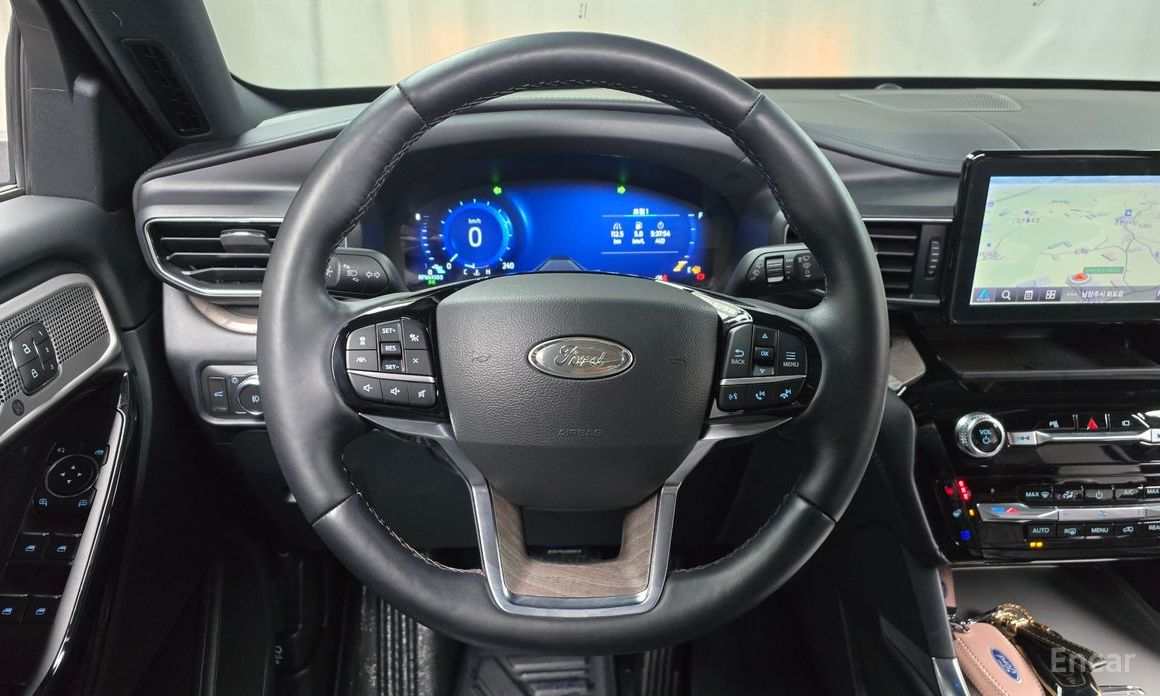 2022 Ford Explorer VI Рестайлинг 3.0 Platinum 4WD с пробегом 44 945 км