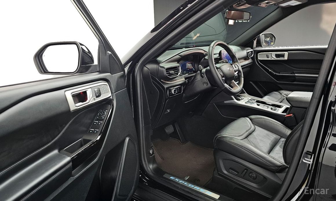 2023 Ford Explorer VI Рестайлинг 3.0 Platinum 4WD с пробегом 20 200 км