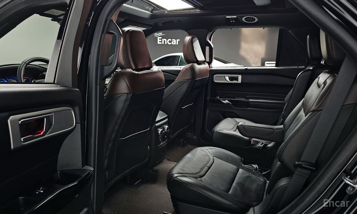 2023 Ford Explorer VI Рестайлинг 3.0 Platinum 4WD с пробегом 20 200 км