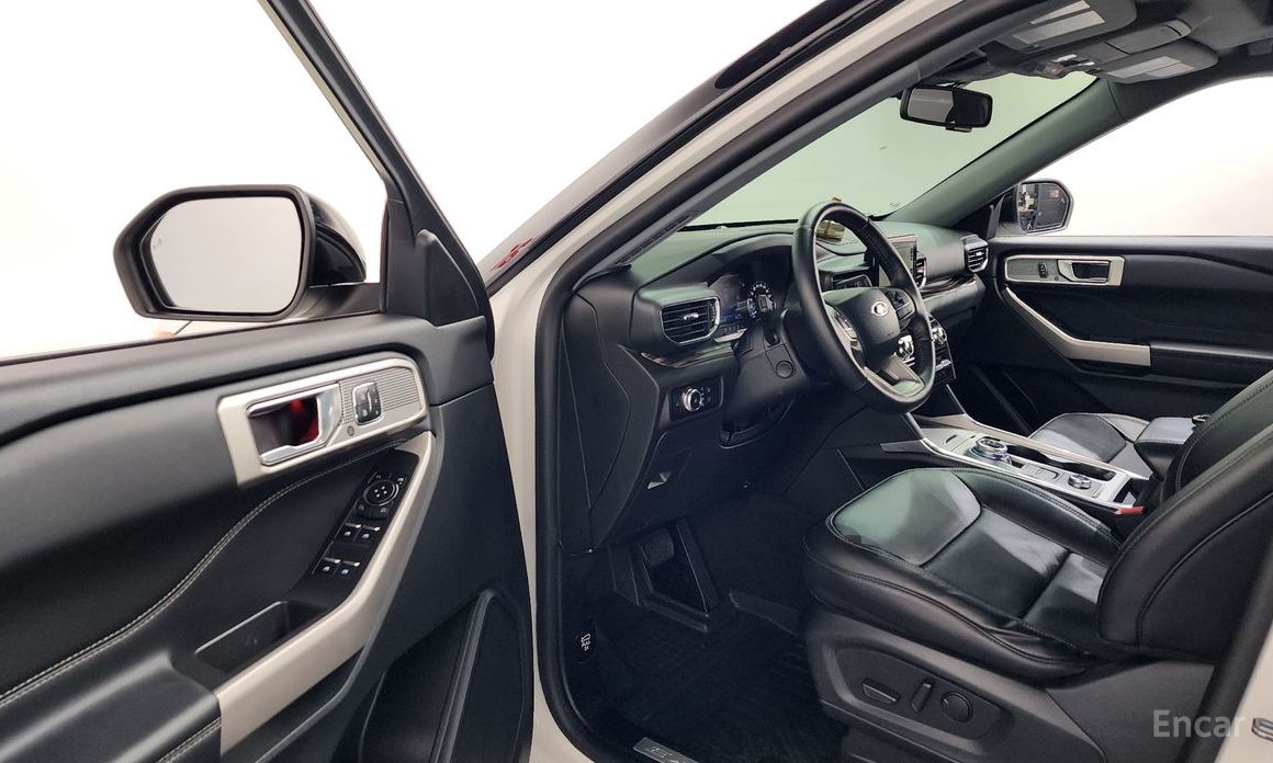 2023 Ford Explorer VI Рестайлинг 2.3 LimIted 4WD с пробегом 22 192 км