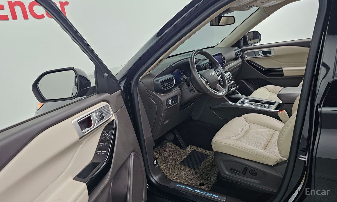 2022 Ford Explorer VI Рестайлинг 3.0 Platinum 4WD с пробегом 27 992 км