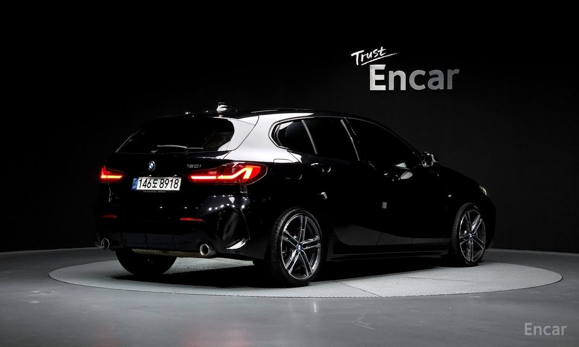 2021 BMW 1 серии III (F40) 120i M Sports с пробегом 64 252 км