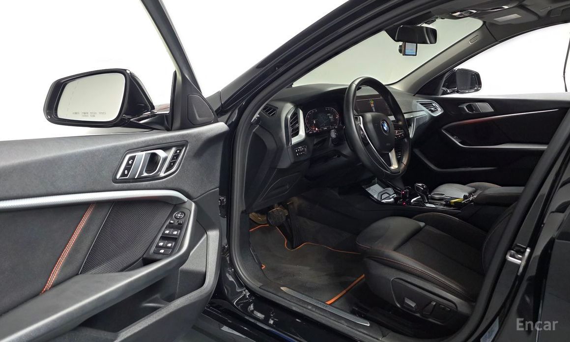 2021 BMW 1 серии III (F40) 118d Sport с пробегом 68 327 км