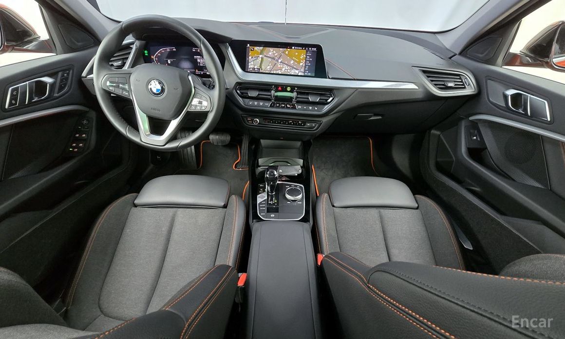 2021 BMW 1 серии III (F40) 118d Sport с пробегом 75 003 км