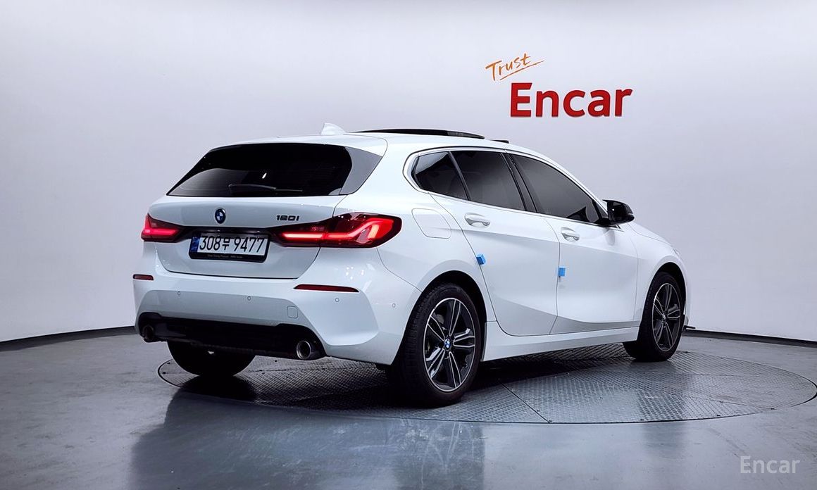 2022 BMW 1 серии III (F40) 120i Sports с пробегом 58 175 км