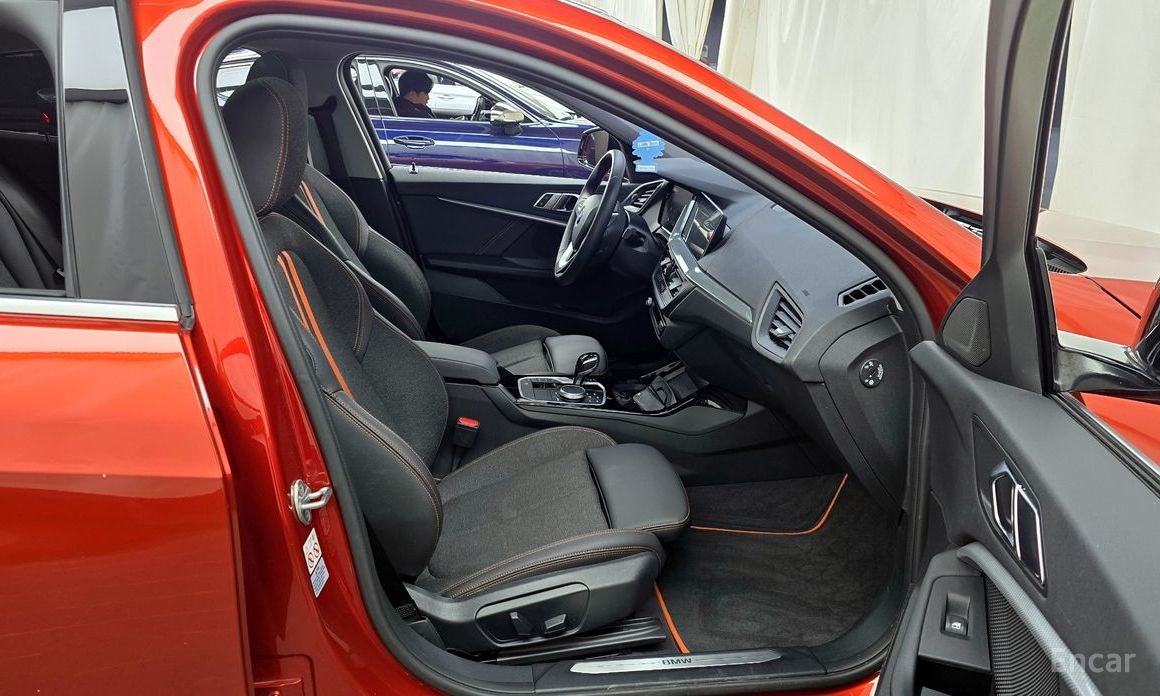 2021 BMW 1 серии III (F40) 118d Sport с пробегом 75 003 км