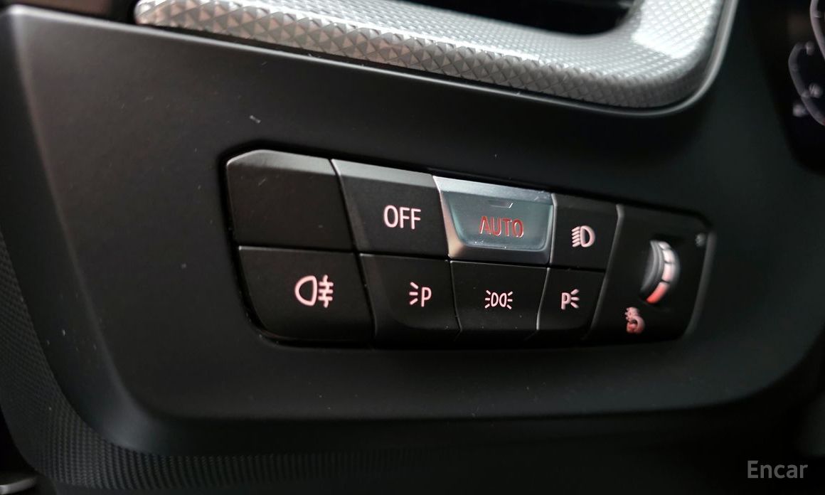 2021 BMW 1 серии III (F40) 120i Advantage с пробегом 43 375 км