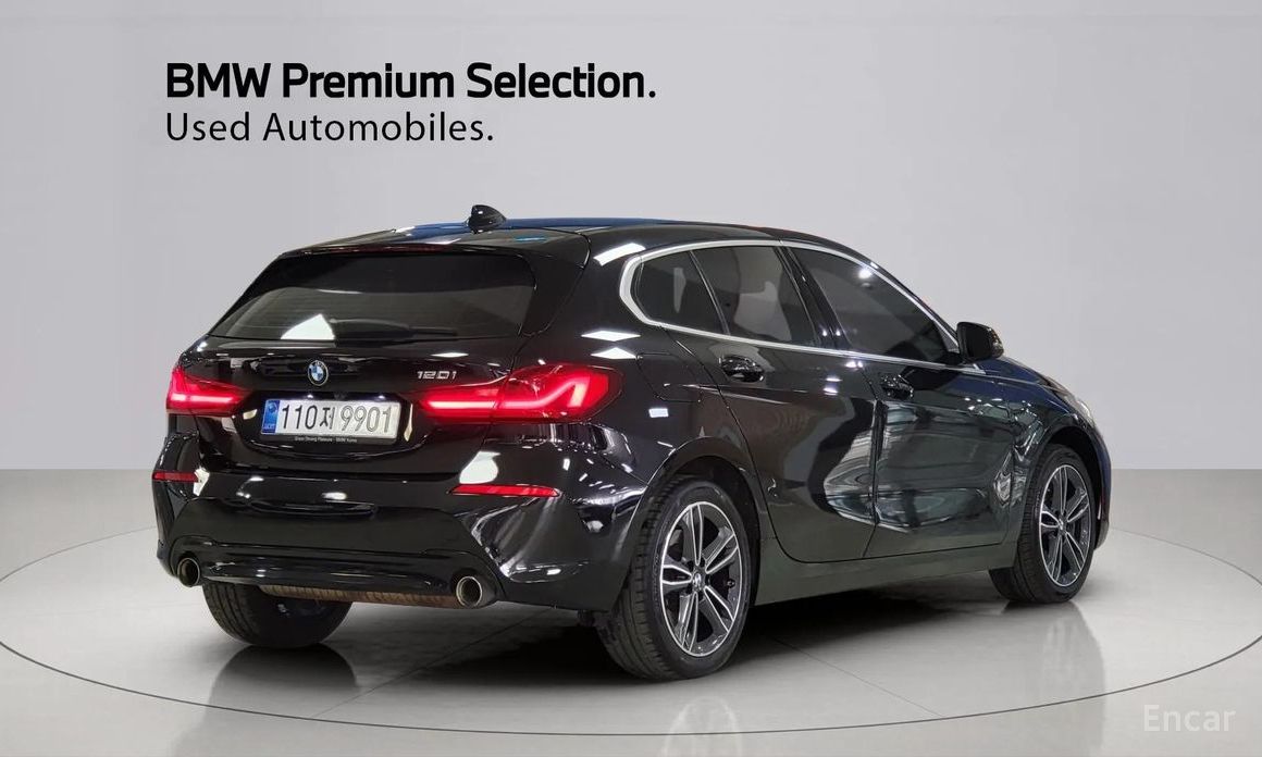 2023 BMW 1 серии III (F40) 120i Sports с пробегом 76 108 км