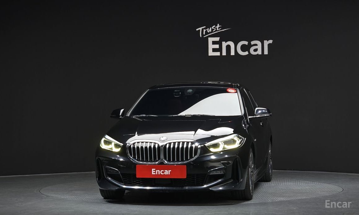 2022 BMW 1 серии III (F40) 120i M Sports с пробегом 73 727 км
