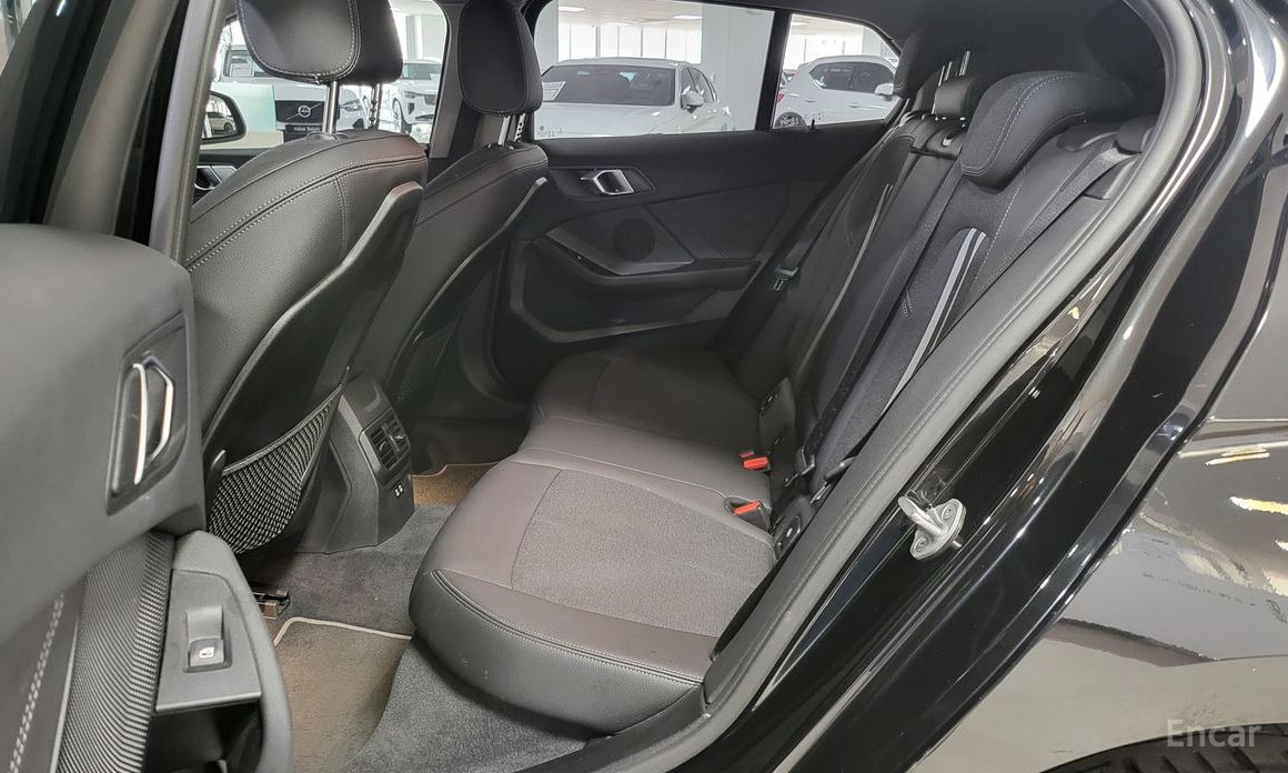 2023 BMW 1 серии III (F40) 120i Sports с пробегом 76 108 км