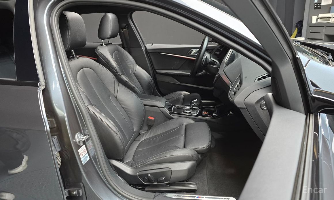 2021 BMW 1 серии III (F40) 120i M Sports с пробегом 79 633 км