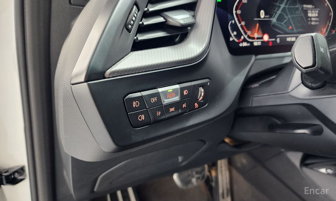 2022 BMW 1 серии III (F40) 120i M Sports с пробегом 43 403 км