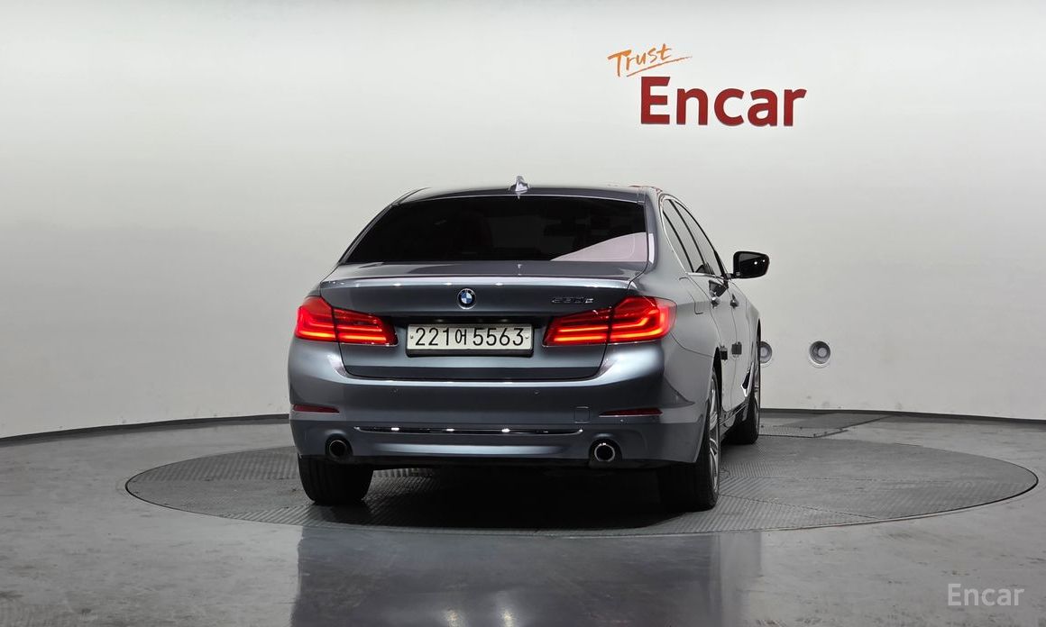 2020 BMW 5 серии VII (G30/G31) 530e Luxury с пробегом 69 884 км