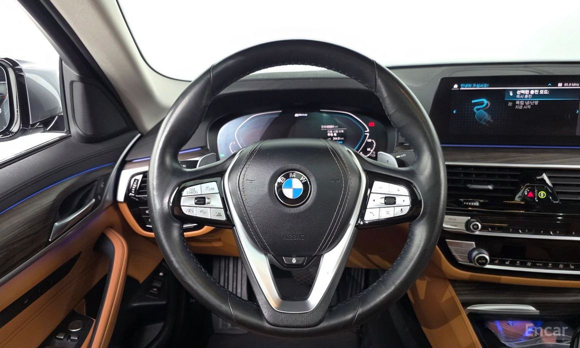 2020 BMW 5 серии VII (G30/G31) 530e Luxury с пробегом 69 884 км