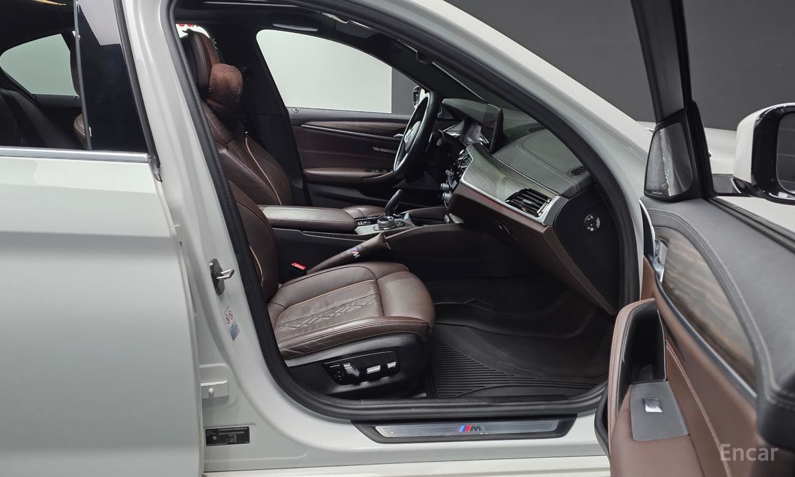 2020 BMW 5 серии VII (G30/G31) 530e M Sport с пробегом 93 057 км