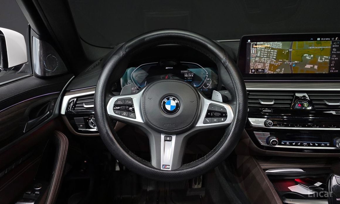2020 BMW 5 серии VII (G30/G31) 530e M Sport с пробегом 93 057 км