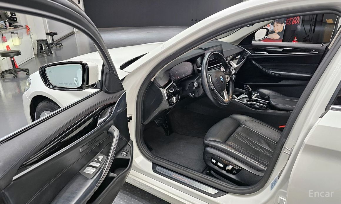 2019 BMW 5 серии VII (G30/G31) 520d Luxury Plus с пробегом 71 792 км
