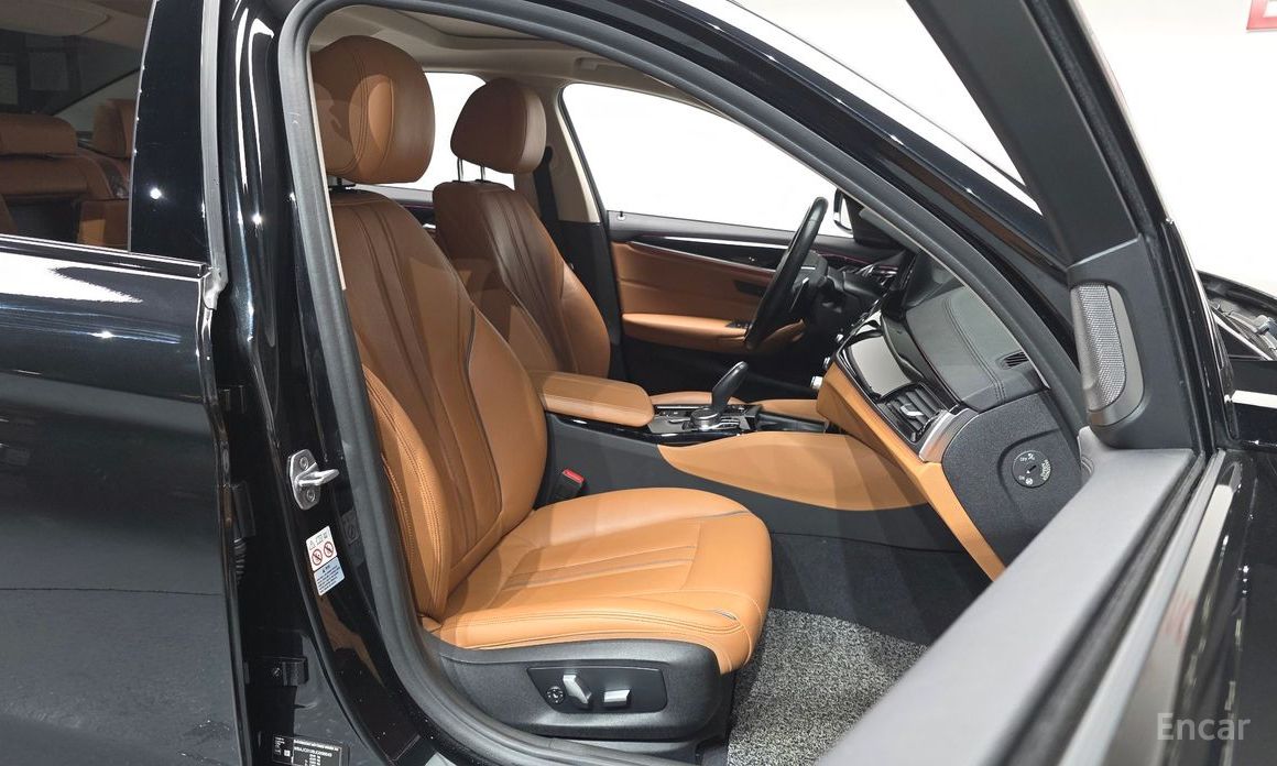 2018 BMW 5 серии VII (G30/G31) 520d Luxury Special Edition с пробегом 96 555 км
