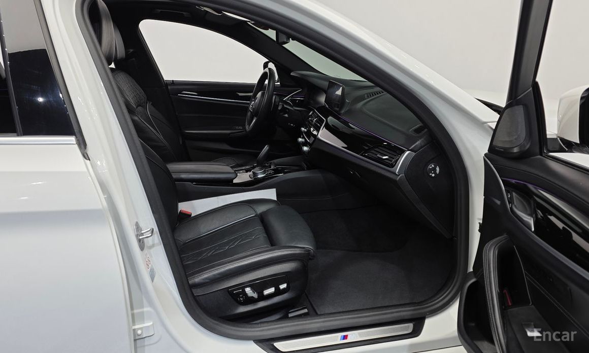 2020 BMW 5 серии VII (G30/G31) 520d xDrive M Sport Package Plus с пробегом 69 346 км