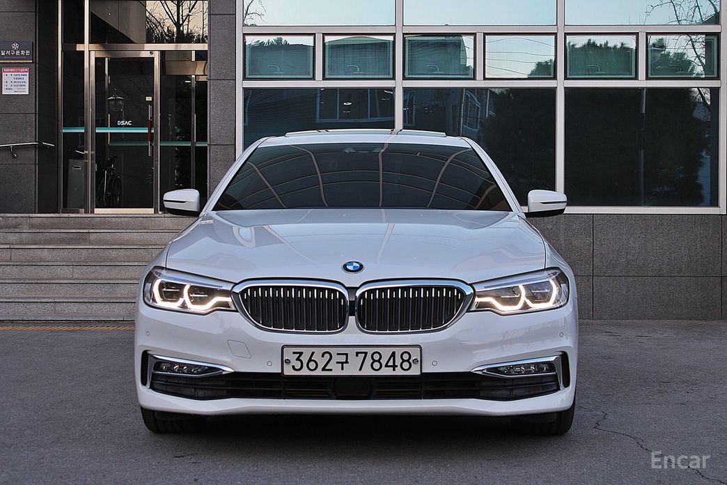 2018 BMW 5 серии VII (G30/G31) 520d Luxury Special Edition с пробегом 67 100 км