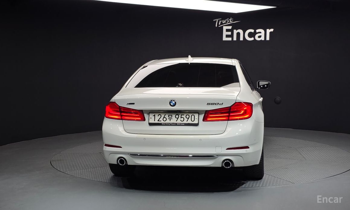 2020 BMW 5 серии VII (G30/G31) 520d Luxury Plus с пробегом 76 676 км