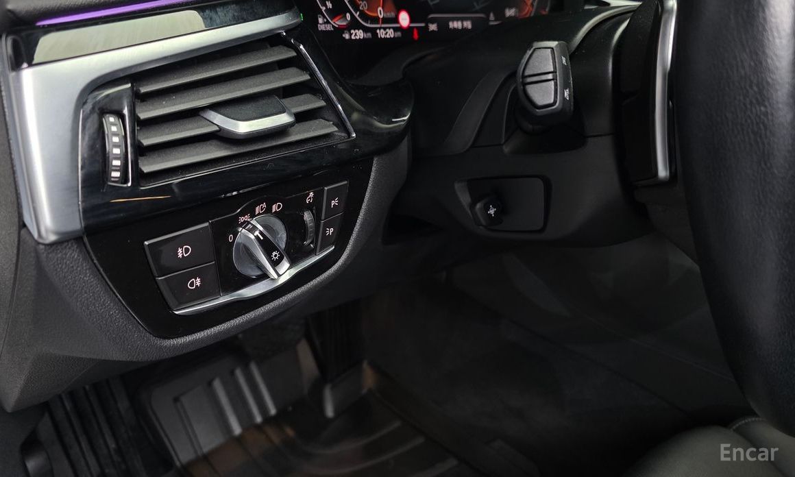 2019 BMW 5 серии VII (G30/G31) 520d Luxury Plus с пробегом 66 168 км